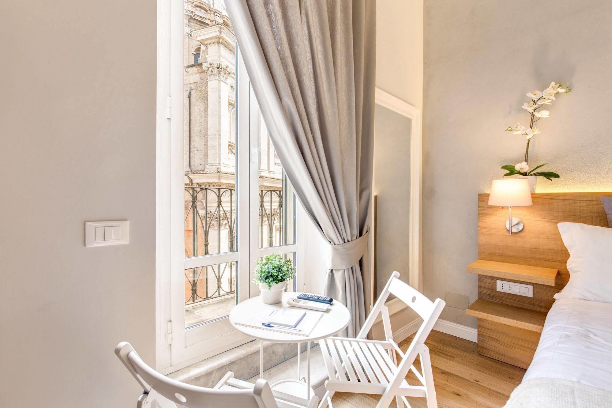 The Spanish Suite Campo De' Fiori Рим Экстерьер фото